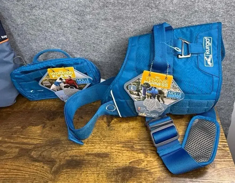 Kurgo RSG Townie Harness  Large with Matching Hydration Flask and Kibble Carrier